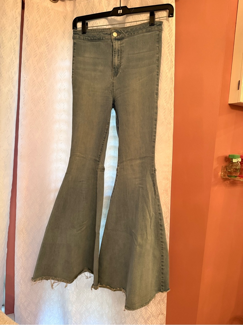 Free People Float on flare jeans